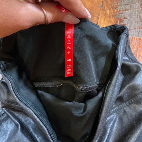 Spanx Faux Leather Leggings Black High Rise Shaping Pants Size Large - Picture 5 of 9